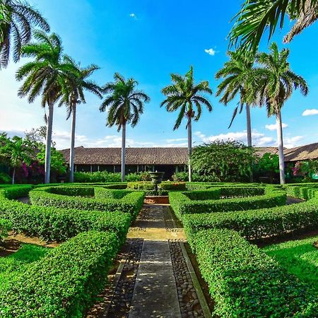 Hotel El Convento Leon Nicaragua Екстериор снимка