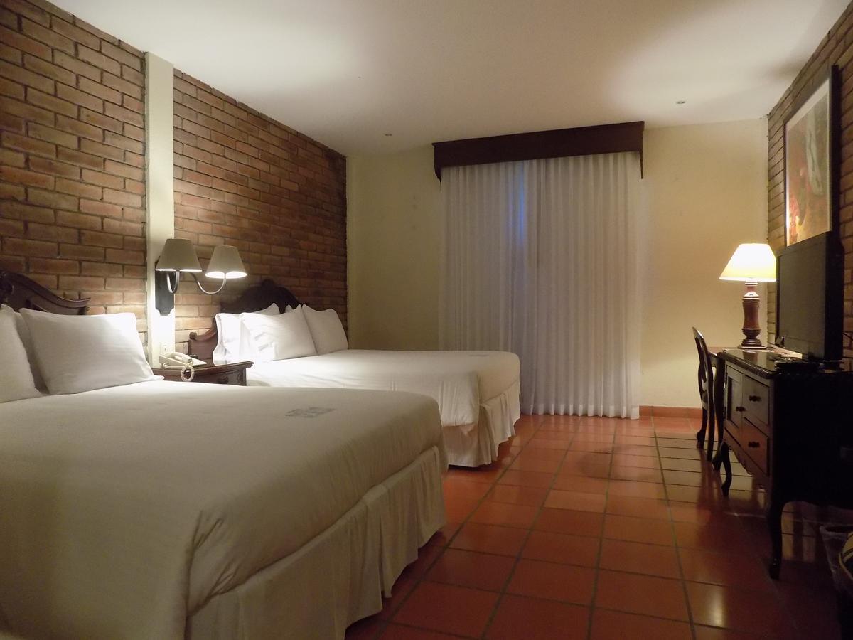 Hotel El Convento Leon Nicaragua Екстериор снимка
