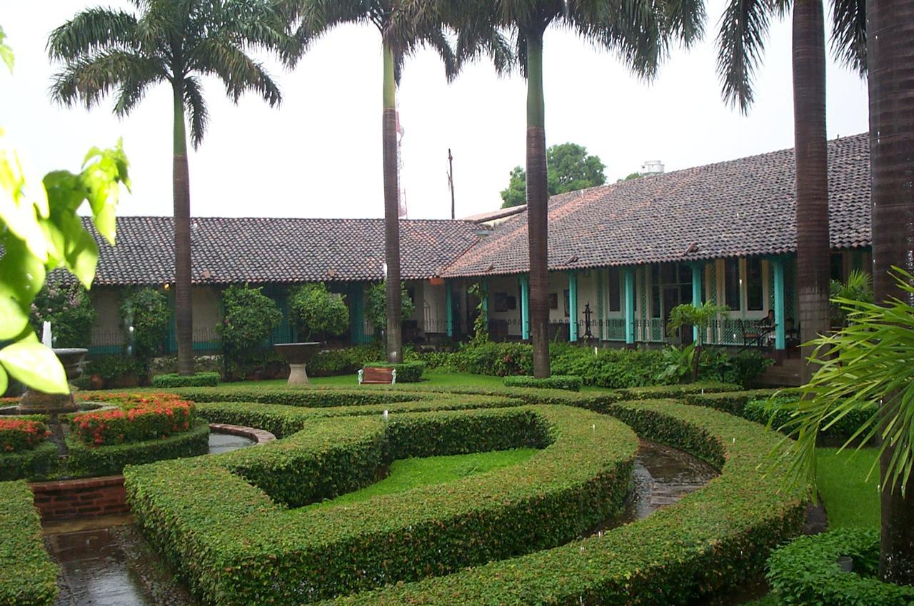 Hotel El Convento Leon Nicaragua Екстериор снимка