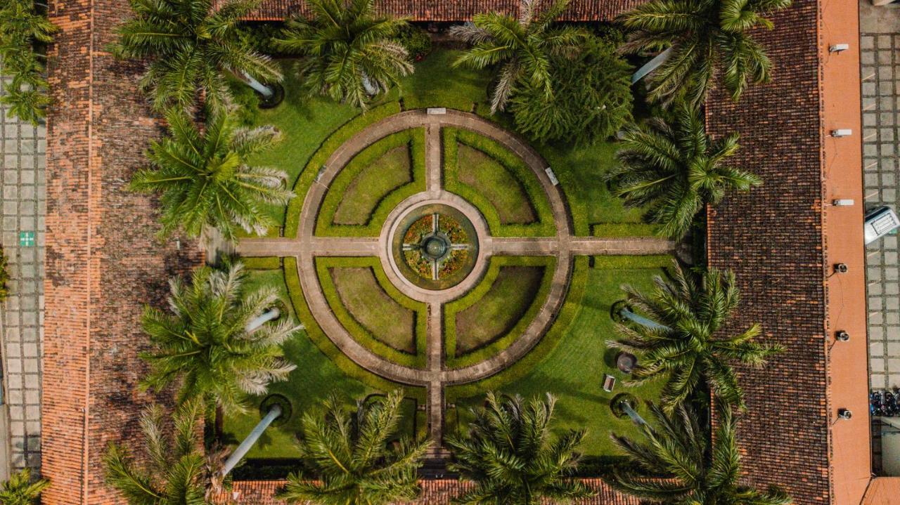 Hotel El Convento Leon Nicaragua Екстериор снимка