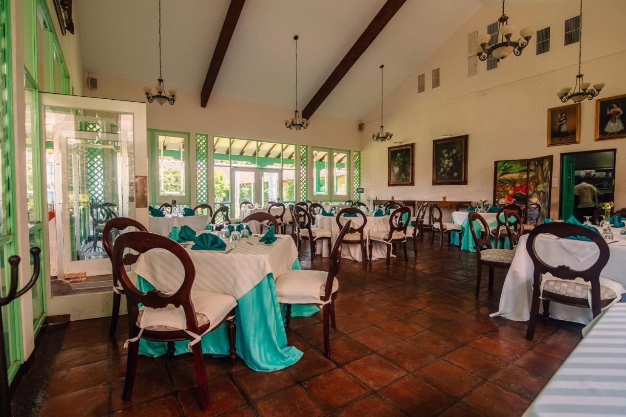 Hotel El Convento Leon Nicaragua Екстериор снимка